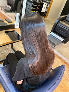 コミレ(COMILE) 柔らかくしなやかな縮毛矯正