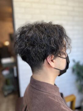 アトリエナガノ(atelier nagano) ツーブロック/メンズパーマ/センターパート/ニュアンスパーマ