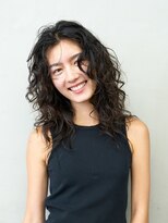 トオ(TOH)&nbsp;ウェーブパーマナチュラルパーマレイヤーパーマロングパーマ