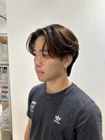 ビューバイネオリーブ 用賀店(Beau'r by neolive)&nbsp;ブルーブラックフェザーパーマ刈り上げセンターパート《用賀》