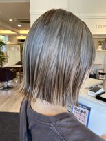 トゥルーブ バイ ファースト 富沢店(trove by first) 切りっぱなしボブ/ハイライト