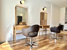 waveの雰囲気（木の温もりに包まれた落ち着くプライベートサロン☆）