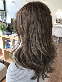 ノマヘアー(noma Hair)の写真/【鶴田・朝9時OPEN】ブリーチせずに時短で"ハイ透明感"カラーが叶う★APPLIE＜アプリエ＞カラー導入！