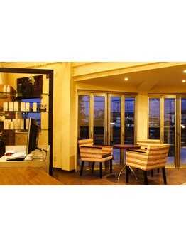 どんなお悩みも解決☆手触りのよいナチュラルな仕上りがりに◎当店で憧れのサラツヤ髪を手に入れて♪