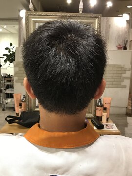 ウィービーパセリ atre川越店(WE BE PARSLEY) 刈上ショート  担当  菊池健一郎