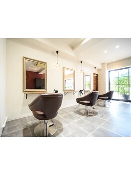 【瑞穂】女性スタイリストのみのプライベートサロン＊一人一人にしっかり向き合うマンツーマンスタイルが◎