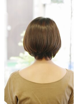 アロン(alon) 夏ショート/マロンベージュ/Aラインボブ/かきあげ/大崎