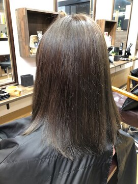 ヘア プロデュース アイモ(Hair Produce Aimo) グレージュで作る落ち着きナチュラルストレート☆