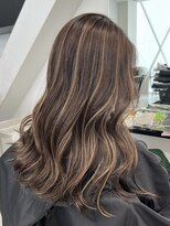 アライブ キチジョウジ(ALIVE Kichijoji)&nbsp;【ALIVE吉祥寺】ハイライトバレイヤージュグラデーションカラー