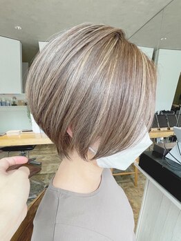 ミキ(Miki)の写真/HOT PEPPER Beauty AWARD 2025 BEST SALON 注目サロン選出♪こだわりの白髪ぼかしでトレンドの透明感を…★