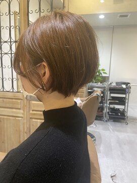 ベティバイシェーン(Betty by schon) ショートボブ/グレージュ