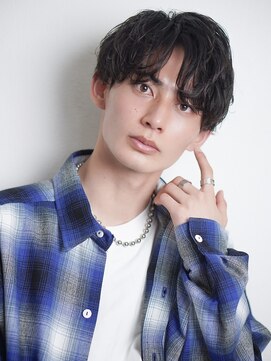 オーシャントーキョー(OCEAN TOKYO) "スーツ短髪ツーブロック束感モテる黒髪シークレットパーマ流行"