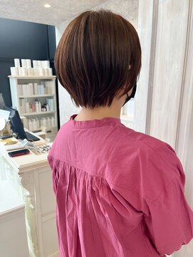 キャアリー(Caary) 福山人気caaryさっぱりショートヘア骨格補正美シルエット