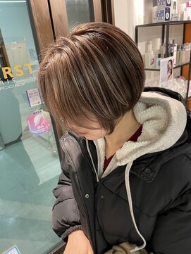 コワファーストナガサキシャンプーボーイ(COIFF1RST NAGASAKI SHAMPOO BOY) 大人可愛い20代30代40代黒髪前下がりショートボブ丸みショート◎