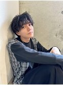 ソフトツーブロックスパイラルパーマ暗髪マッシュ