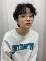 女性らしいショートパーマ