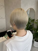 エレノア 枚方(Eleanor)&nbsp;ショート@飛鳥