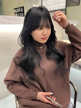 リリー(Lilley) くすみベージュ×姫カットレイヤー×韓国風巻き【ayana】