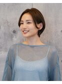 ハンサムショート前髪なしセンターパートひし形ショートボブ