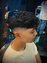 キングスマントーキョー 立川北口店(KINGSMAN TOKYO) アップバング / ツーブロック / スキンフェード 【立川】