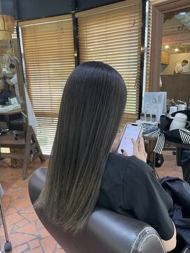 ロッソバイアルター 鎌取(ROSSO by aL-ter) 【ハイライト/くびれヘア/アプリコットオレンジ】千葉香奈