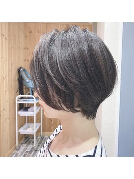 ルシール バイ アリア(Lucir by aria) くびれショートスタイル