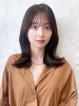 アフロート ルヴア(AFLOAT RUVUA) るなstyle ぷるんっとまとまるくびれヘア シースルー前髪