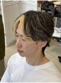 センターパートウルフ