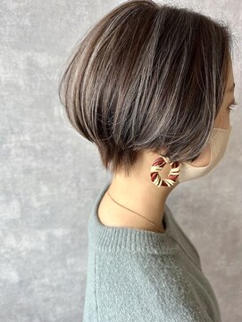 ダリー 菊水店(Dali) ハイライト・ショート・グレージュカラー