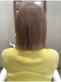 ミルクティーアッシュ切りっぱなしボブ