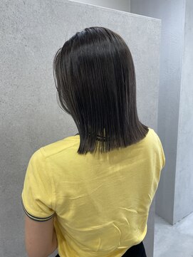 ヌーヴェル(nouvelle) ぷつっとミディアム×グレージュ