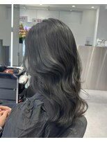 アルドーレフィエロ シンサイバシ(Ardore fiero shinsaibashi) レイヤーロング/アッシュブラック/ブリーチなし