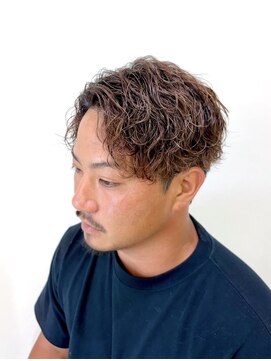バーチ バイ クロップエス(BIRCH by crop es) 夏に映える、刈り上げサーフカール