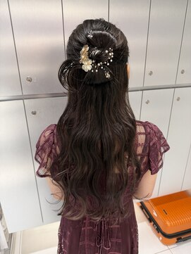 アールプラスヘアサロン(ar+ hair salon) 【新宿駅/新宿三丁目/ヘアセット/カチモリヘア/お呼ばれヘア】