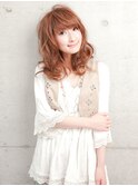 フェイスラインにかかるカールが女子力アップ！！