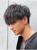 ミディアム刈り上げ 黒髪