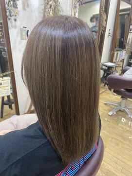 美容室 メザミー MESAMIES 大人可愛い透明感立体感ストレートロング