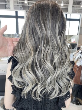 オリ(‘Oli) バレイヤージュ