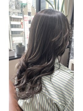 リリー シンジュク(Lilly) 【Lilly新宿】#髪質改善トリートメント#ハイライトカラー