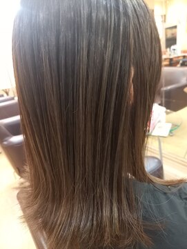 シャンプーボーイ 外ハネ