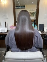 ムーブ(Moob)&nbsp;落ち着きがありながらも透明感のある髪色髪質改善カラー【別府】