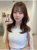 レイヤーカット　くびれ巻き　透明感ベージュ