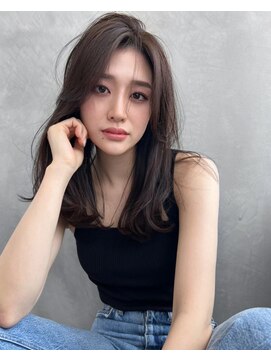 リス バイ ソヨン(Lis by SOYON) イメチェン/レイヤーカット/こなれミディ/前髪/アッシュグレー