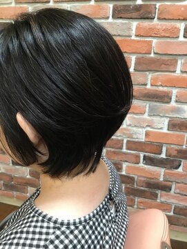 デビュー お手入れ楽ちん軽すぎないレイヤーボブ