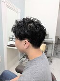 フワフワスパイラルパーマでやわらかな印象へ