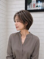 アース 宮崎昭栄店(EARTH)&nbsp;【大人ショートボブ×白髪ぼかしハイライト】