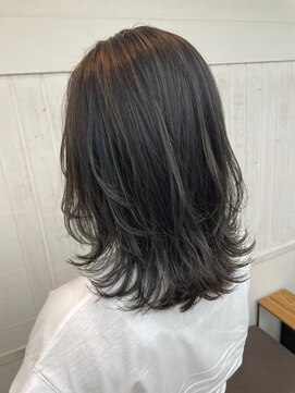 ナンバー ブラオ 名古屋栄(N° blao) 大人かわいいくびれミディーラベンダーインナーカラー