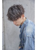 クラン(clan) かきあげヘアーシルバーカラー韓国風センターフェードカット