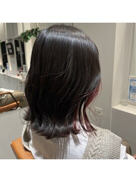 アデプト 北千住店(adept) 【adept北千住 エリスタイル】くびれ×レッドイヤリングカラー