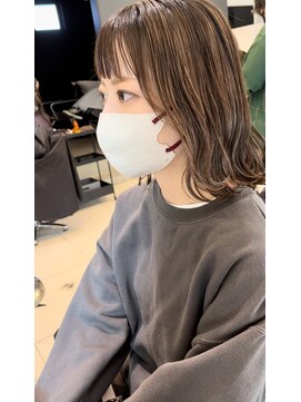 シェルハ(SHELHA) ハイライトカラー韓国ブリーチ波巻きベージュグレージュ